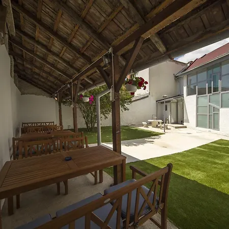 Jaderooms Διαμέρισμα *