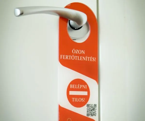 Jaderooms Apartman *