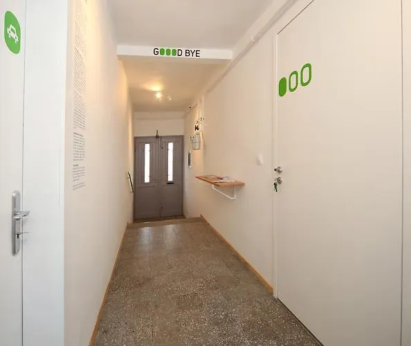 Jaderooms Apartman *