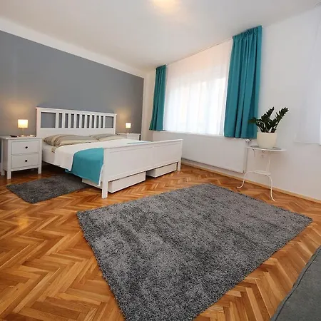 Apartamento Jaderooms